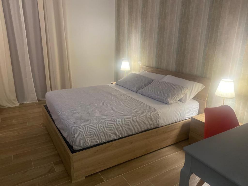 Il Pavone Hotel Tarente Buitenkant foto