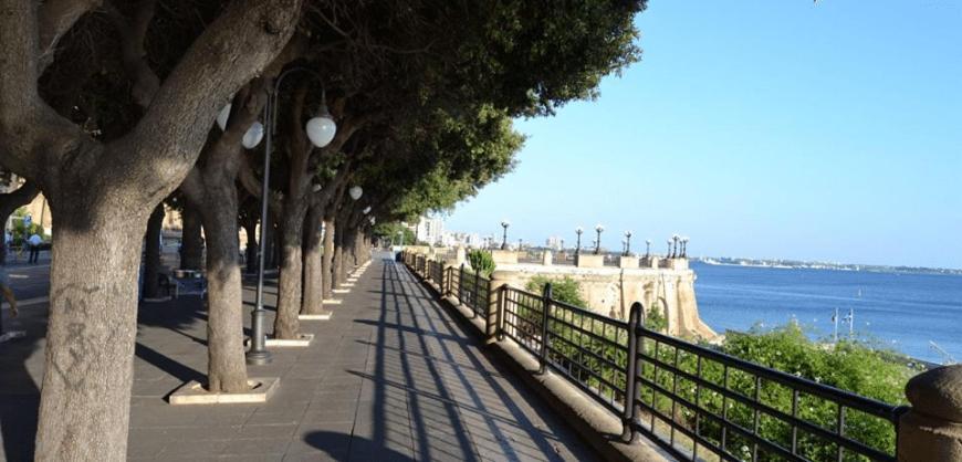 Il Pavone Hotel Tarente Buitenkant foto