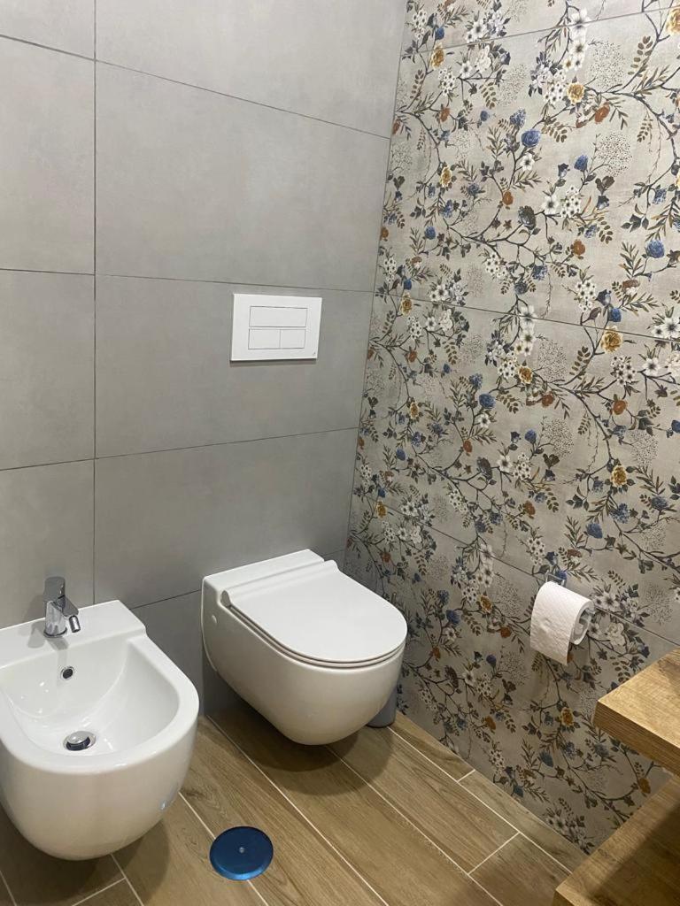 Il Pavone Hotel Tarente Buitenkant foto