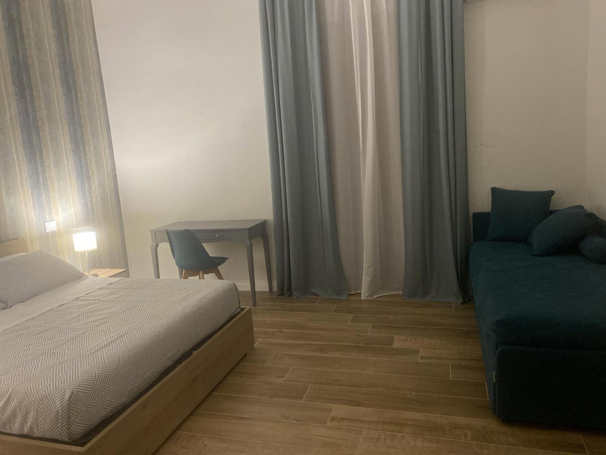 Il Pavone Hotel Tarente Buitenkant foto